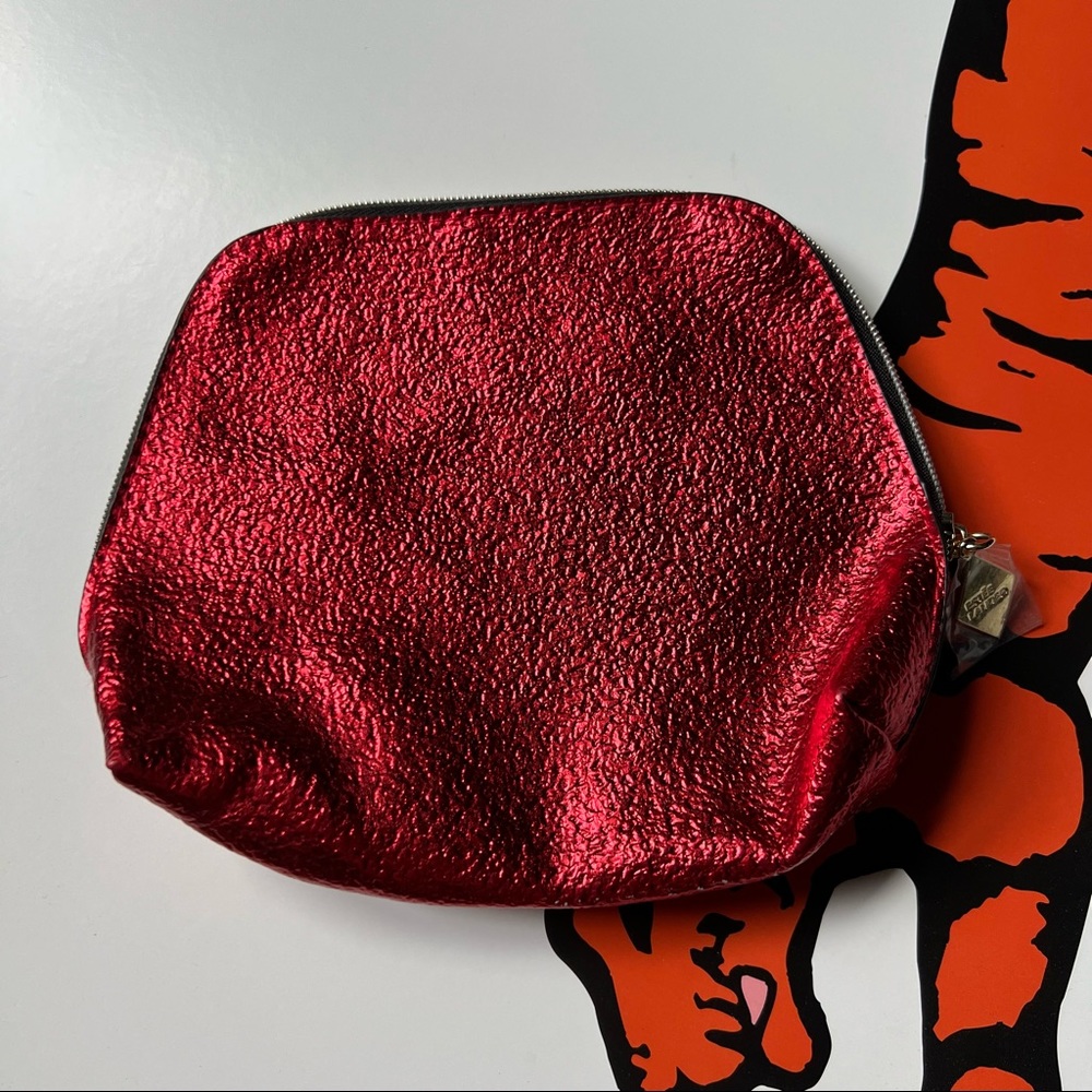 FREE w/ $25+! Estée Lauder Makeup Bag